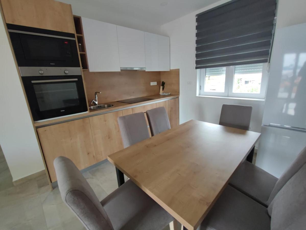 Apartments Horvat 비빈제 외부 사진