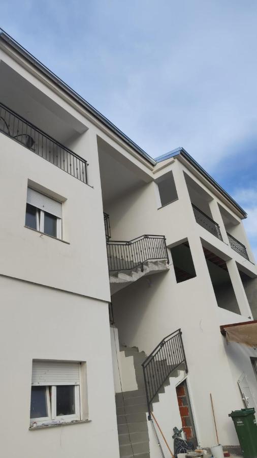 Apartments Horvat 비빈제 외부 사진
